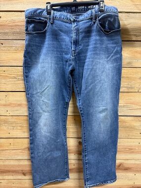GAP Men's Relaxed Soft Wear Jeans, Medium Blue Wash, 40 x 30